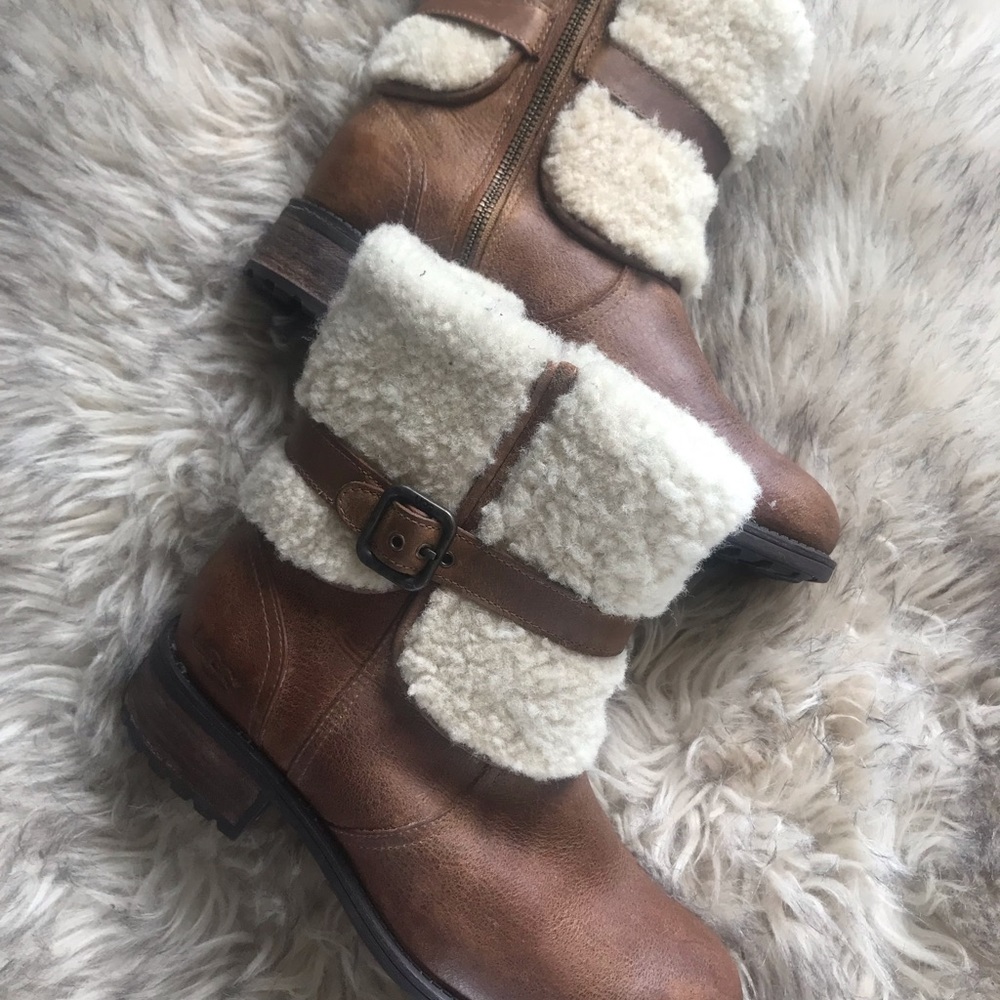 Woman’s UGG Blayre boots